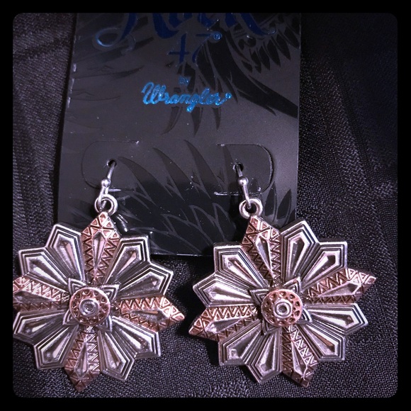 Wrangler Jewelry - Rock 47 earrings